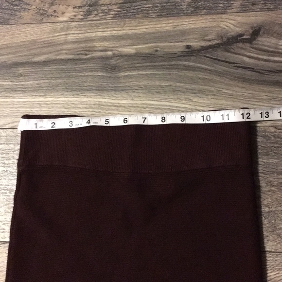 Express Pencil Skirt. - Picture 2 of 9